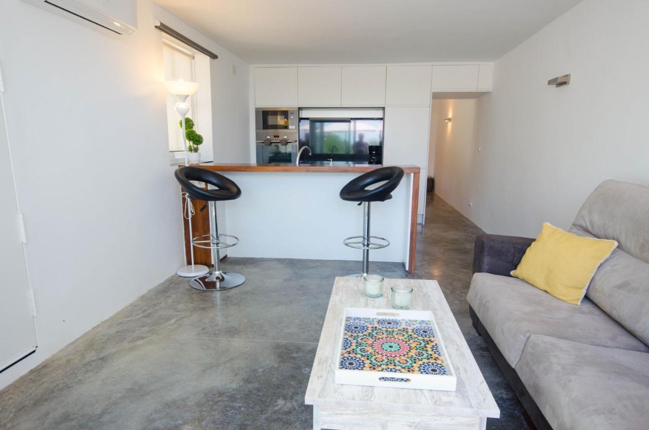 Apartment Seghers- Seaside Charm By The Beach Estepona Exterior photo